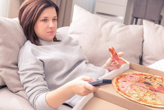 6 Tips to Stop Munching, Overeating When You’re Bored